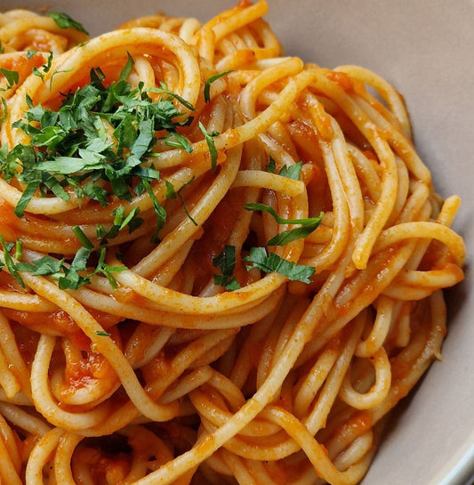 Quick and Easy Basil Pasta Sauce - 10 Minute Meal