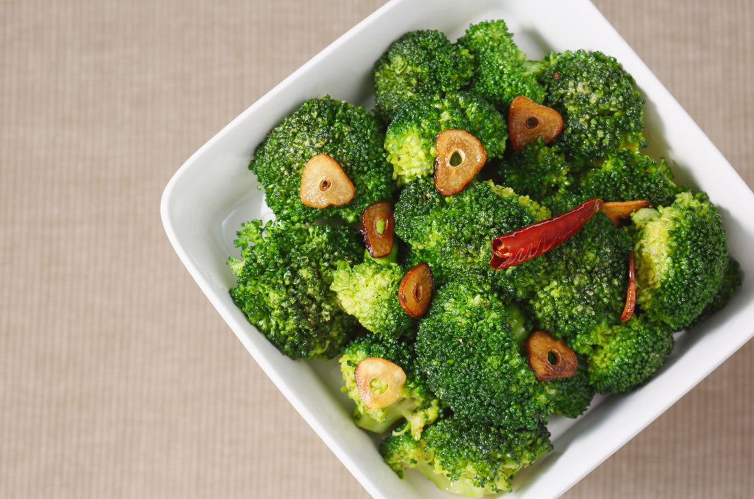 Butter Garlic Broccoli with Sturdy Garlic & Herb Sauce