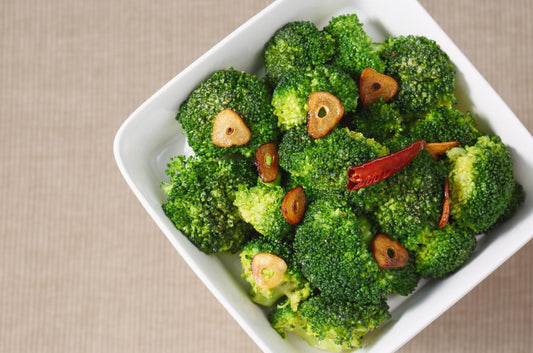 Butter Garlic Broccoli with Sturdy Garlic & Herb Sauce